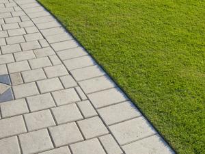 PAVIMENTAZIONE PER IL GIARDINO – Quali sono i materiali migliori?